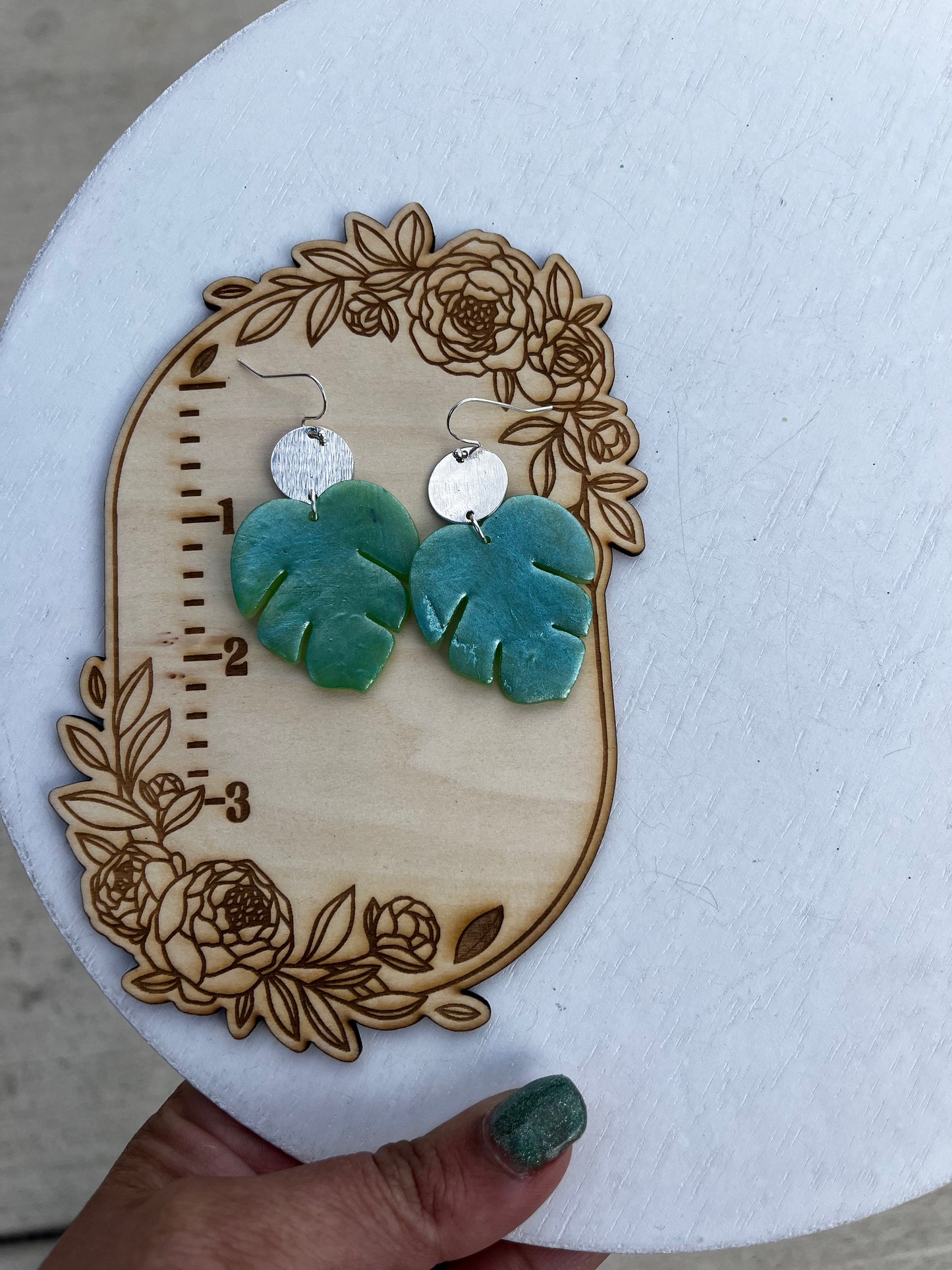 Monstera Leaf with Silver Coin and Hook